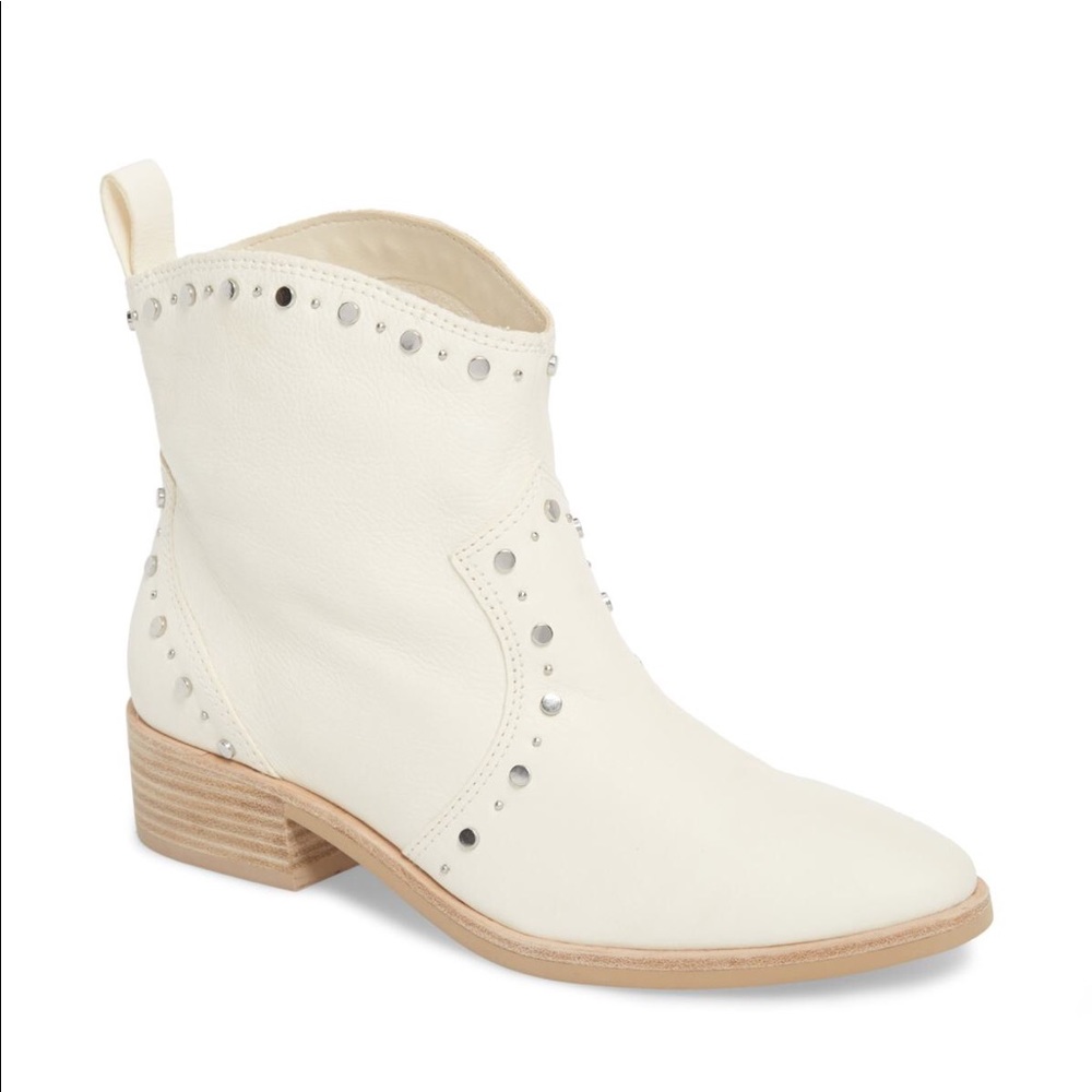 NEW Dolce vita Tobin booties